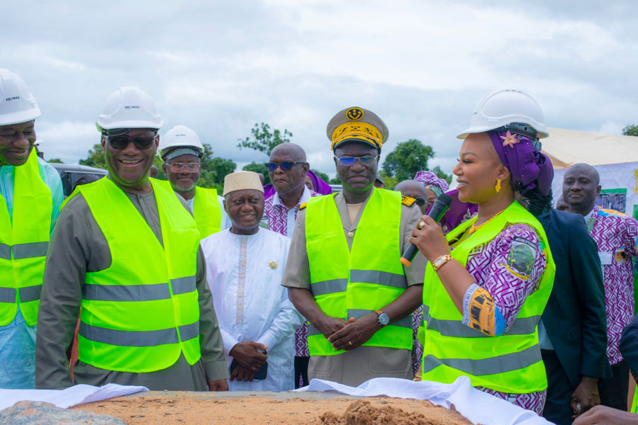 Développement local le Ministre d État Téné Birahima Ouattara pose la