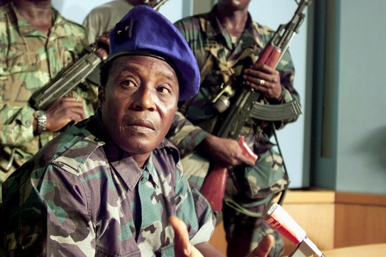 Vendredi 24 décembre 1999 : Coup d`Etat du général Robert Gueï - Abidjan.net Chronologie