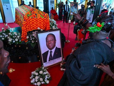 Côte d'Ivoire : l'ancien président Henri Konan Bédié inhumé à Pepressou dans la stricte intimité familiale