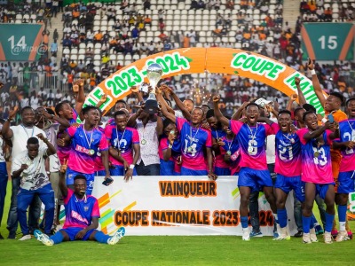 Football : le Racing Club d'Abidjan bat l'Asec Mimosas (1-0) et devient champion de la coupe nationale ivoirienne
