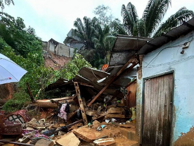  Pluies diluviennes à Abidjan : plus d’une dizaine de morts, dont neuf membres d’une même famille à Attecoubé et Yopougon