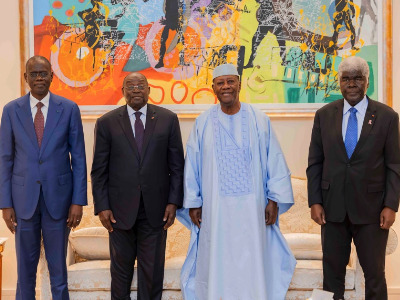  Le Chef de l’État a eu un entretien avec le Premier Ministre du Sénégal