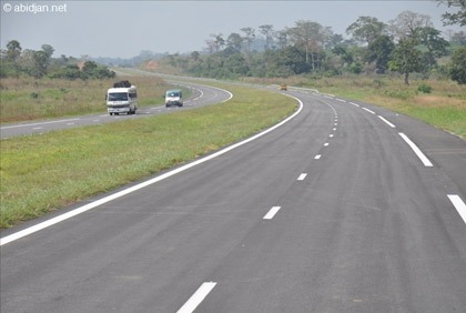 Chantier de l`autoroute Abidjan - Grand-Bassam - 201