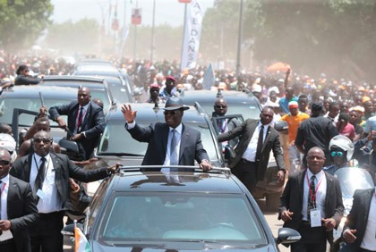 Visite d`Etat : le Président Alassane Ouattara dans le Zanzana g.c