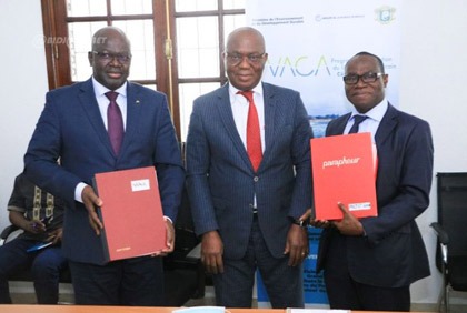 Signature de convention pour la conservation et la restauration des écosystèmes du Parc national d`azagny et du parc national des îles éhotilé