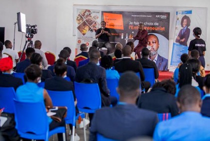 Entrepreneuriat: Alain Kouadio, PDG Kaydan Groupe, partage son expérience avec les étudiants de l’institut universitaire d’Abidjan