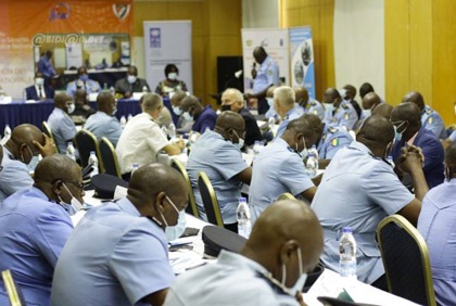 Cérémonie d`ouverture du séminaire bilan de la police nationale