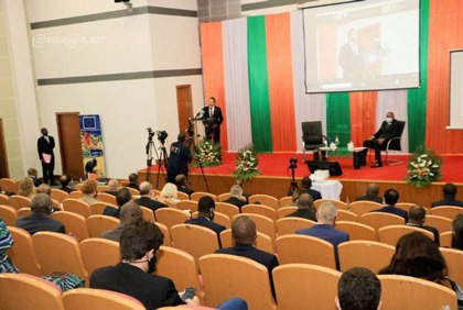 Coopération: Lancement d`un cadre de dialogue entre la Côte d`Ivoire et L`Union Européenne sur le cacao durable