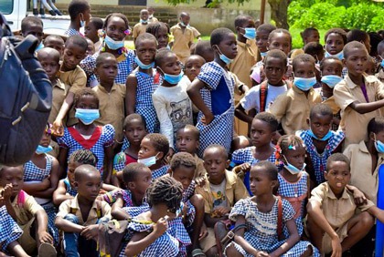 Côte d`Ivoire : La Fondation BOA équipe une école maternelle à Dabou