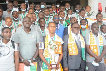 Football: les Eléphantaux vainqueurs du tournoi UFOA-B accueillis à Abidjan