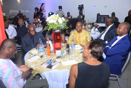 Cérémonie de Dîner gala