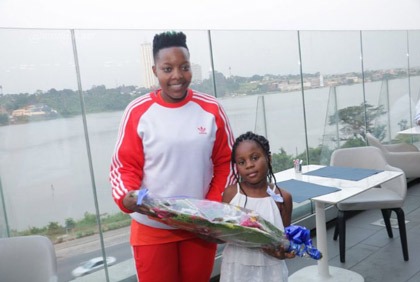 Concert : Arrivée de l`artiste Nomcebo Zikode auteur du tube 