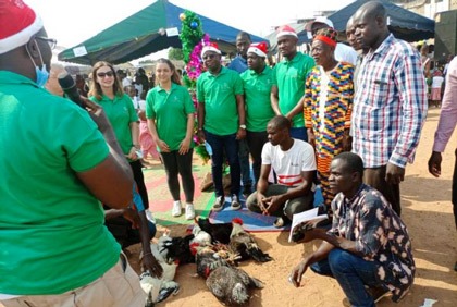 Bouaflé / 1 ère édition de Noël de Rêve : la Fondation Kologo Harouna  et la JCI comblent plus de 1000 élèves de Koupela et Tenkodogo, de joie