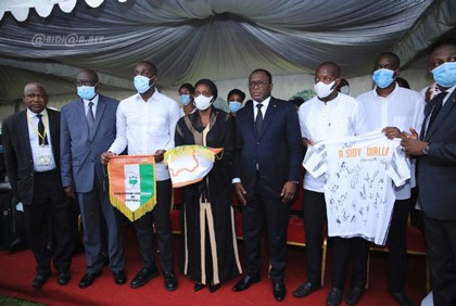 Cérémonie d’hommage de la fédération ivoirienne de football au président Sidy Diallo