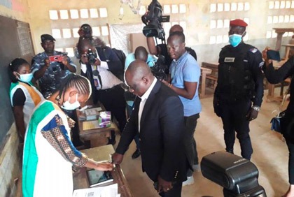 Présidentielle: Jour de vote à Lakota