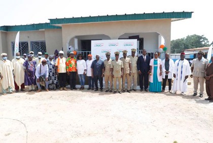 La Fondation Lonaci offre un logement à la sage-femme du centre de santé de Fodio (Boundiali)