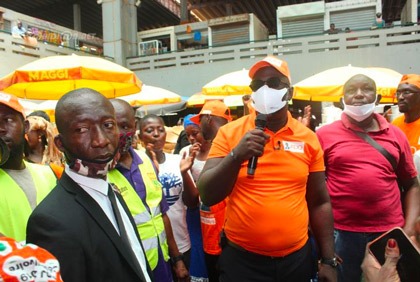 Présidentielle 2020 : Issa Fadiga sensibilise les femmes du marché de Treichville pour le candidat du RHDP