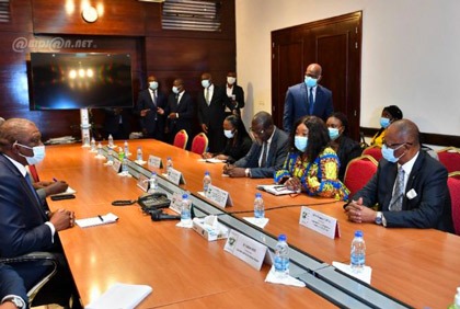 Audience du Premier ministre Hamed Bakayoko avec une délégation de la CEDEAO