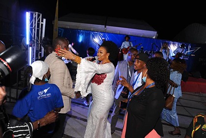 Soirée malienne à l’occasion du 27è Congrès: Oumou Sangaré fait danser les congressistes