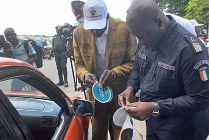 Transport routier: Campagne d’information et de sensibilisation visant à prévenir chez les automobilistes et les usagers de la route, les risques et les conséquences liés à l’incivisme sur la route