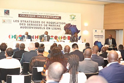 Colloque International sur les Stratégies de Régulation des Services de Médias  en ligne