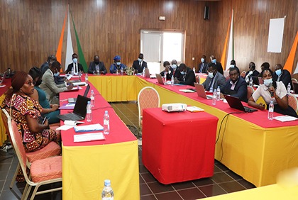 Mise en cohérence des agrégats macroéconomiques: les experts révisent le cadre macroéconomique 2021-2026 de la Côte d’Ivoire