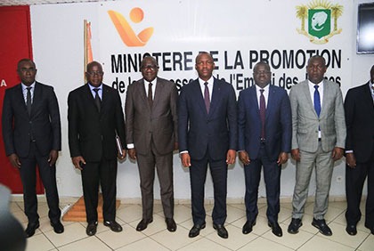 Le Ministère de la Promotion de la Jeunesse et de l'Emploi Jeunes reçoit le Comité d’organisation de la CAN 2023