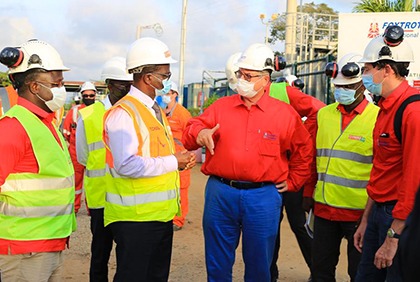 Energie : visite de la centrale thermique d'Azito