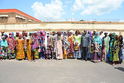 Lutte contre le terrorisme dans le Bounkani : la Ministre Nialé KABA initie une rencontre communautaire à Bouna