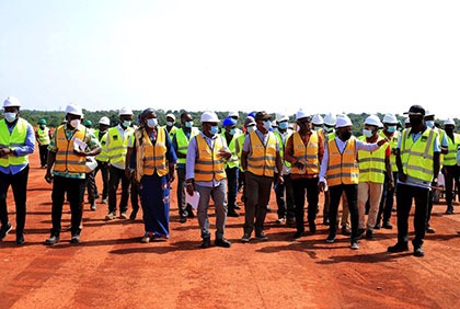 La Banque mondiale et le conseil coton anacarde visitent la zone Agro-Industrielle anacarde de Korhogo