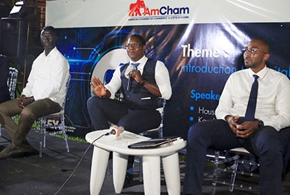 Conférence de la chambre de commerce américaine sur l'initiation au numérique