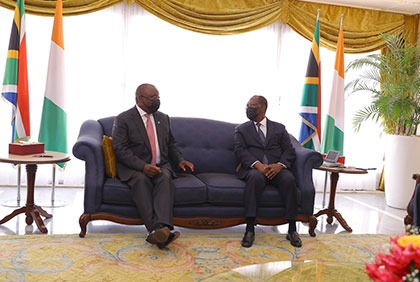 Entretien du Président de la République, S.E.M. Alassane Ouattara, avec son homologue sud-africain, S.E.M. Cyril Matamela Ramaphosa