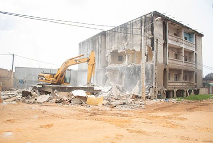 Constructions anarchiques: un autre bâtiment démoli à Koumassi (Ministère)