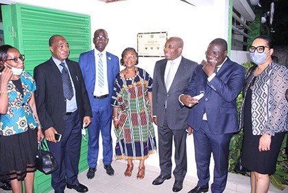 Opération d’estampillage des écriteaux des hôtels et restaurants