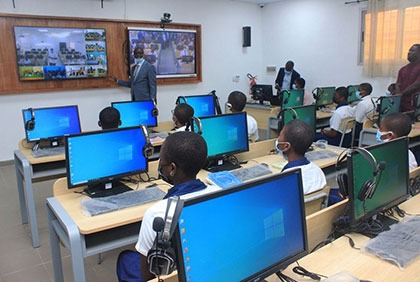 Cérémonie de Lancement des Tests des Équipements du Projet Éducation Numérique