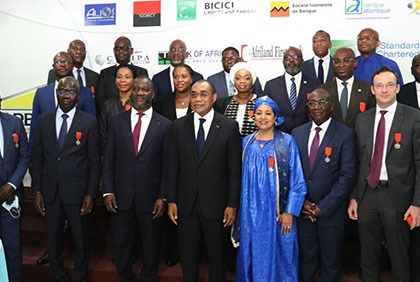 21 membres de l’Association professionnelle des banques et établissements financiers de Côte d’Ivoire (APBEF-CI) distingués