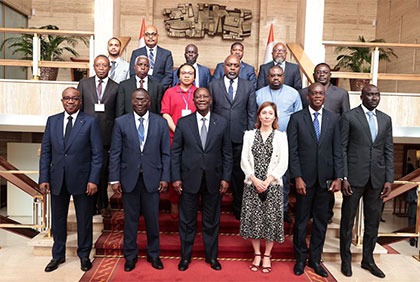 Rencontre du Président de la République, S.E.M. Alassane OUATTARA avec une délégation de l'Association des Institutions Supérieures de Contrôle (AISCCUF)