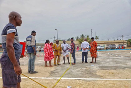 Jacqueville / Chefferie traditionnelle : la population à pied d'œuvre pour l'investiture de Acadié Toussaint Lazare, chef du village de Mambè-Eiminkoa- Jacqueville