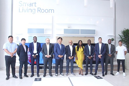 Visite du PDG Afrique de Samsung au groupe SOCIAM