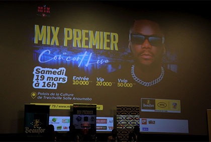 Conférence de presse relative au concert de Mix Rremier au palais de la Culture