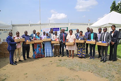 Cérémonie de don de matériels du Fonds de Soutien au Développement de la Presse aux entreprises de presse numérique