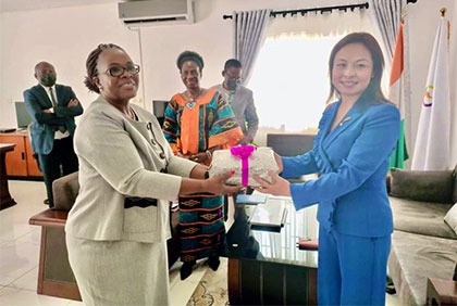 Visite de la représentante régionale de l'Organisation Internationale de la Francophonie pour l'Afrique de l'Ouest à Abidjan