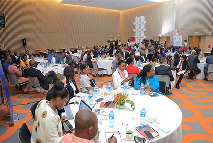 Petit déjeuner de réflexion sur le financement et de la responsabilité sociétale des entreprises