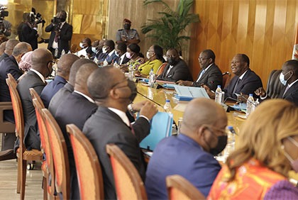 Conseil des Ministres du mercredi 13 avril 2022 présidé par Le Président de la République, Alassane Ouattara