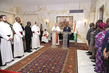 Entretien du président de la République, Alassane Ouattara avec Son Éminence le Cardinal Pietro Parolin, Secrétaire d'Etat du Saint-Siège