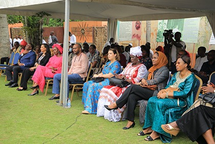 Hommage artistique et littéraire à Cheick Hamidou Kane
