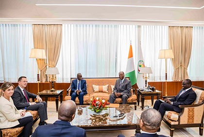 Entretien du Président de la République, S.E.M. Alassane Ouattara, avec une délégation de la Banque Mondiale