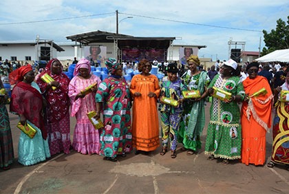 Fête des Mères dans le Bounkani : la Ministre Nialé Kaba honore plus de 2000 femmes