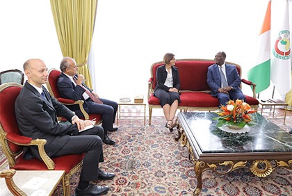 Entretien du Président de la République avec Esther Duflo, Prix Nobel d'Economie 2019