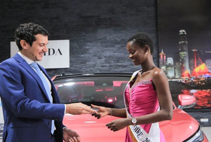 Cérémonie de remise de véhicule à la Miss Côte d'Ivoire 2022